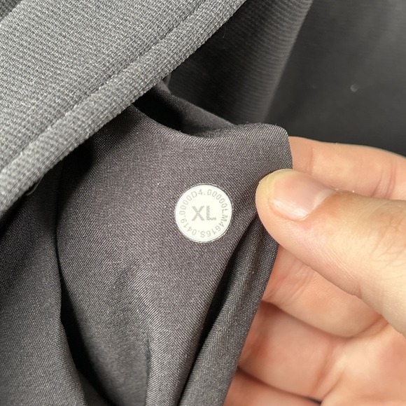 Lululemon Sojourn Jacket Men's XL Black Full Zip Lightweight LM4616S LOGO - Picture 8 of 11